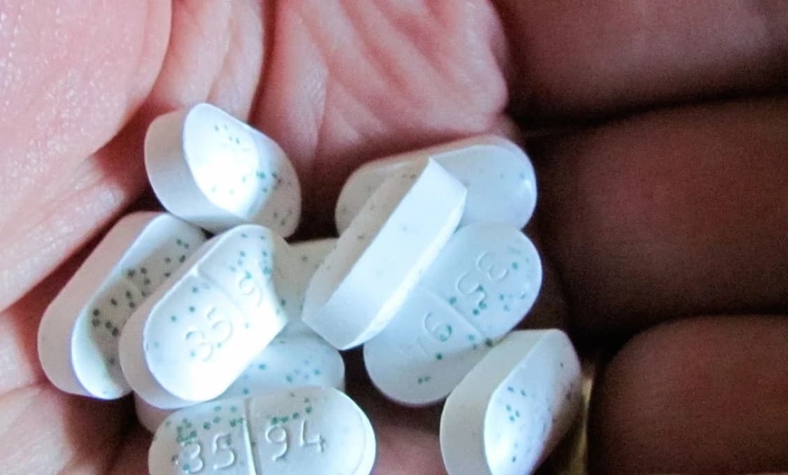 Šialená "paracetamolová výzva"! Lekári varujú pred následkami