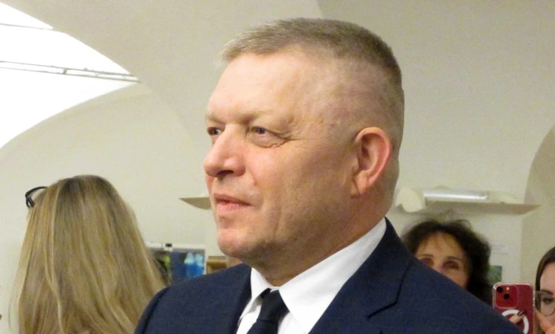 Ódy českých politológov na Roberta Fica