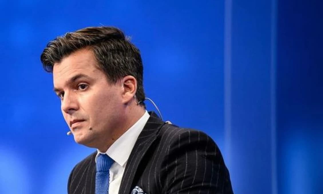 Ostrý moderátor Král v akcii! Kam zmizla politika? Politika umrela, nech žije šou? (VIDEO)