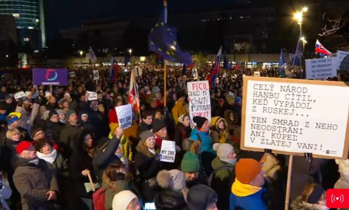 Začne Šimečka zvolávať demonštrácie proti Trumpovi?