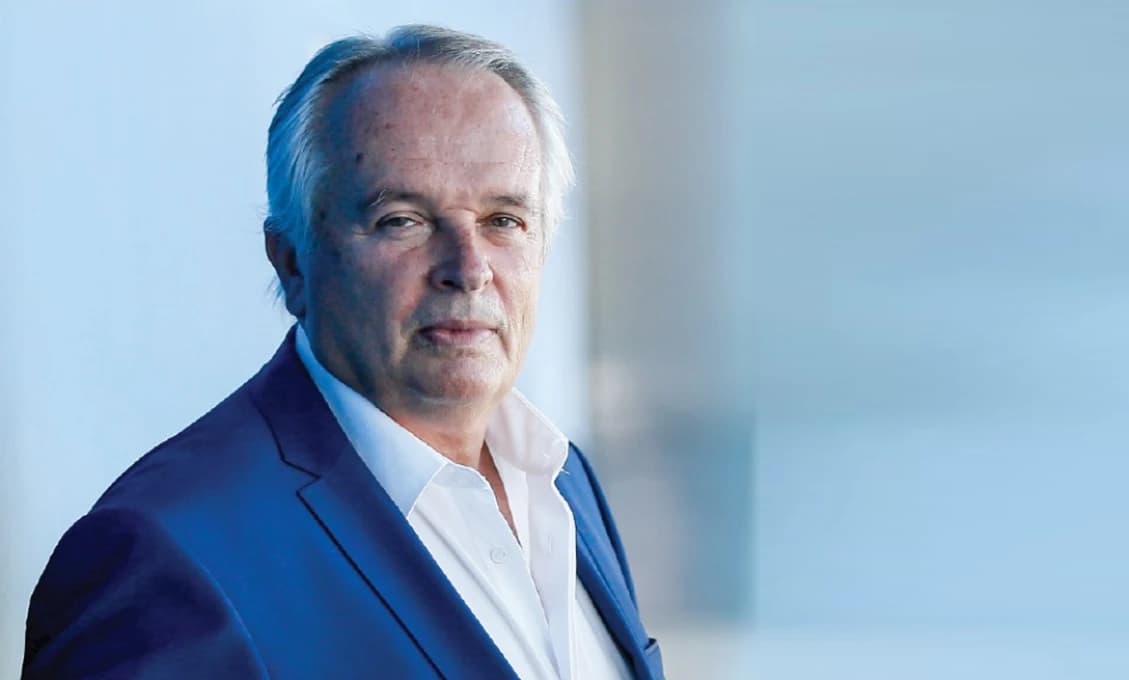 Po odchode R. Huliaka má nastúpiť do parlamentu M. Radačovský