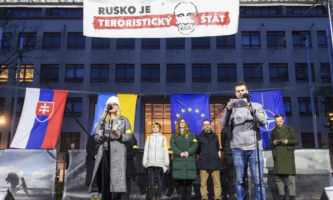 DOJÍMAVÉ: Otec naučil dcéru smiať sa pri náletoch (VIDEO)