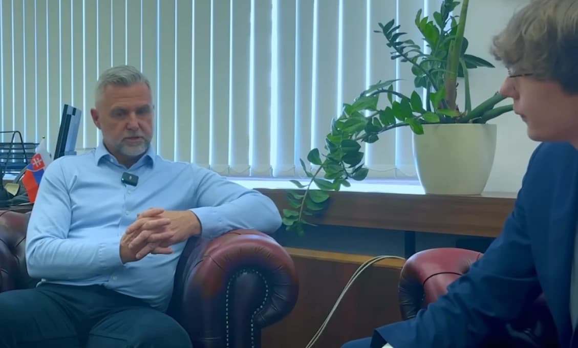 Bez MiGov, bez S-300, bez ochrany: Ako Naď vyzliekol slovenskú armádu