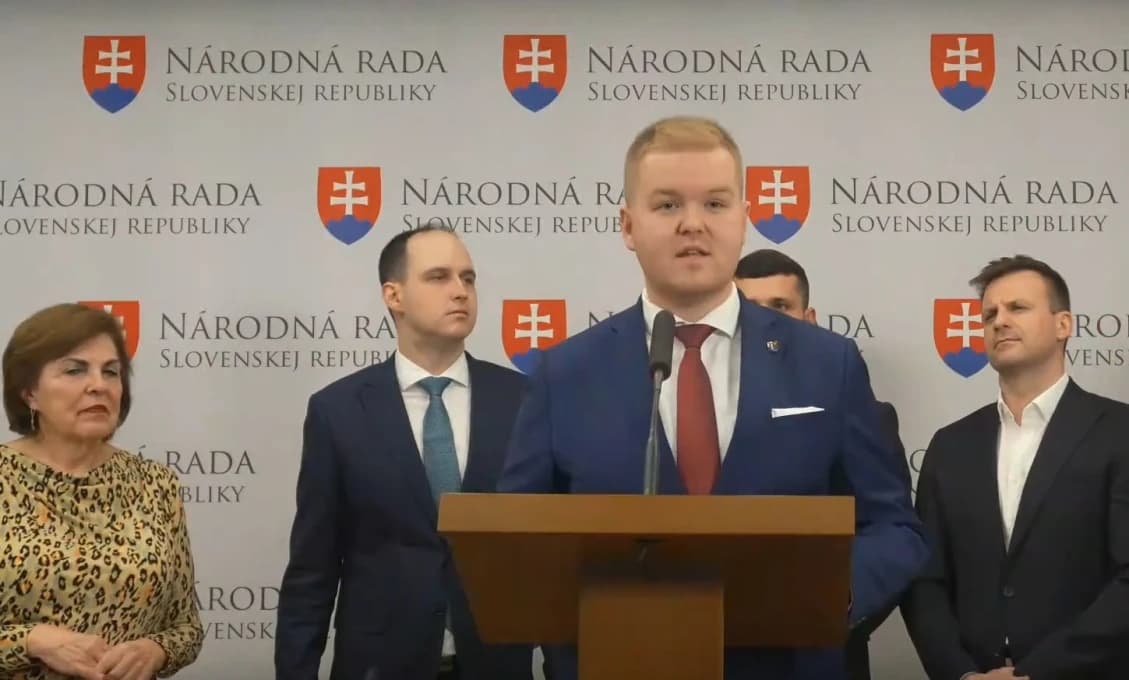 Poslanci vysvetlili zákon o mimovládkach. Redaktorka odmietla pochopiť!