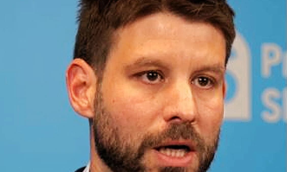 Epidémia koronavírusu neskončí tento rok, tvrdí hongkonský mikrobiológ