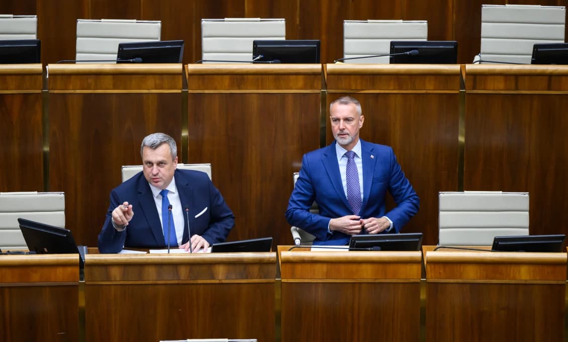 Poslanci ukončili týždeň diskusiou o pohlaviach a právach rodičov v ústave