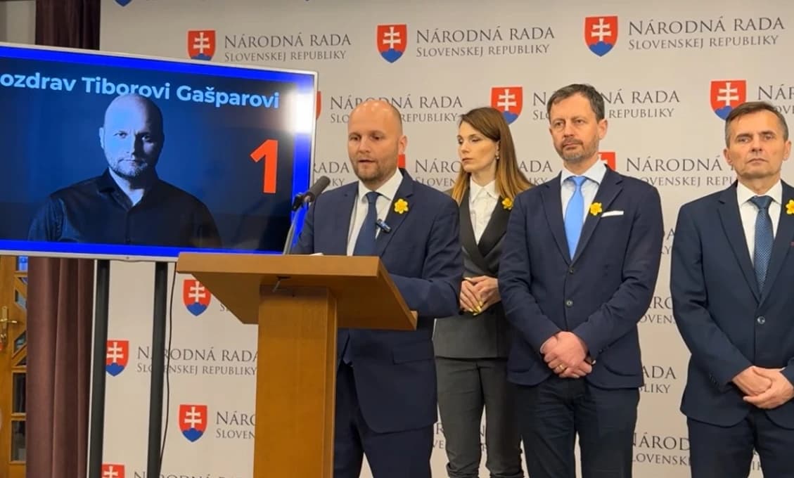 Keď ťa národ nechce, ale ty sa nevieš odpútať: Prípad Jaroslava Naďa