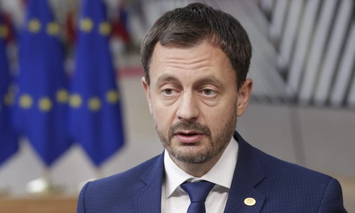 Edo Heger (stále) smradí verejný priestor