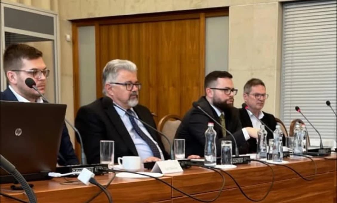 Koniec monopolu bezpečnostnej komunity. GLOBSEC a Naď má konkurenciu!