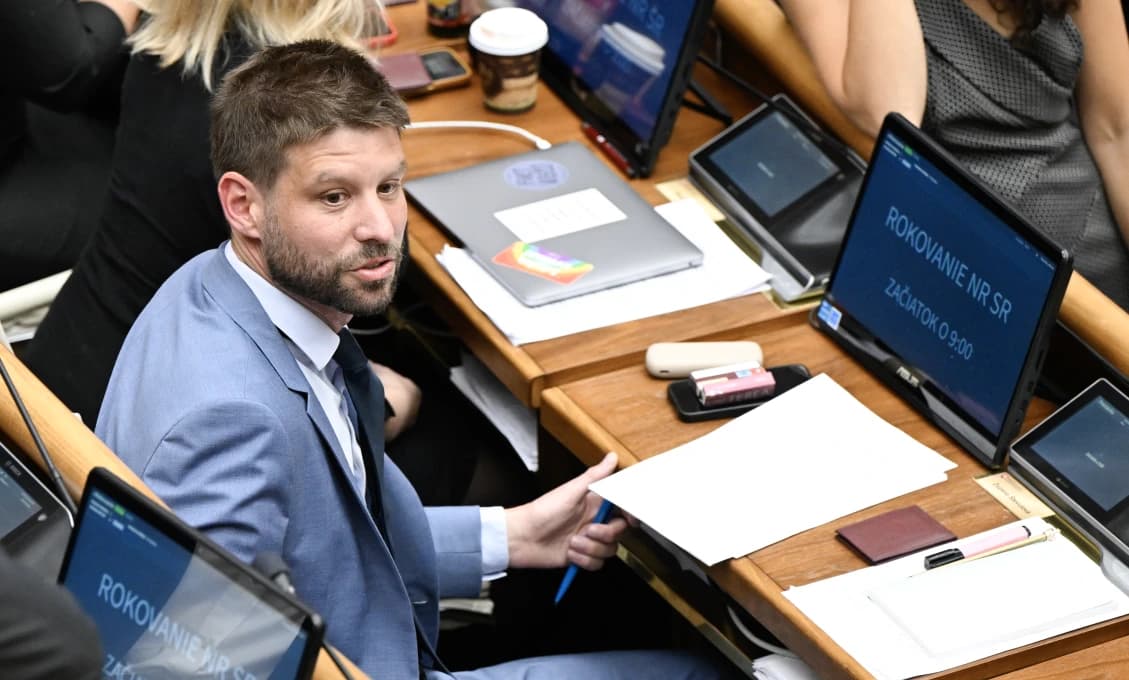 Veľká noc podľa Šimečku: Útok na vládu premiéra Fica!