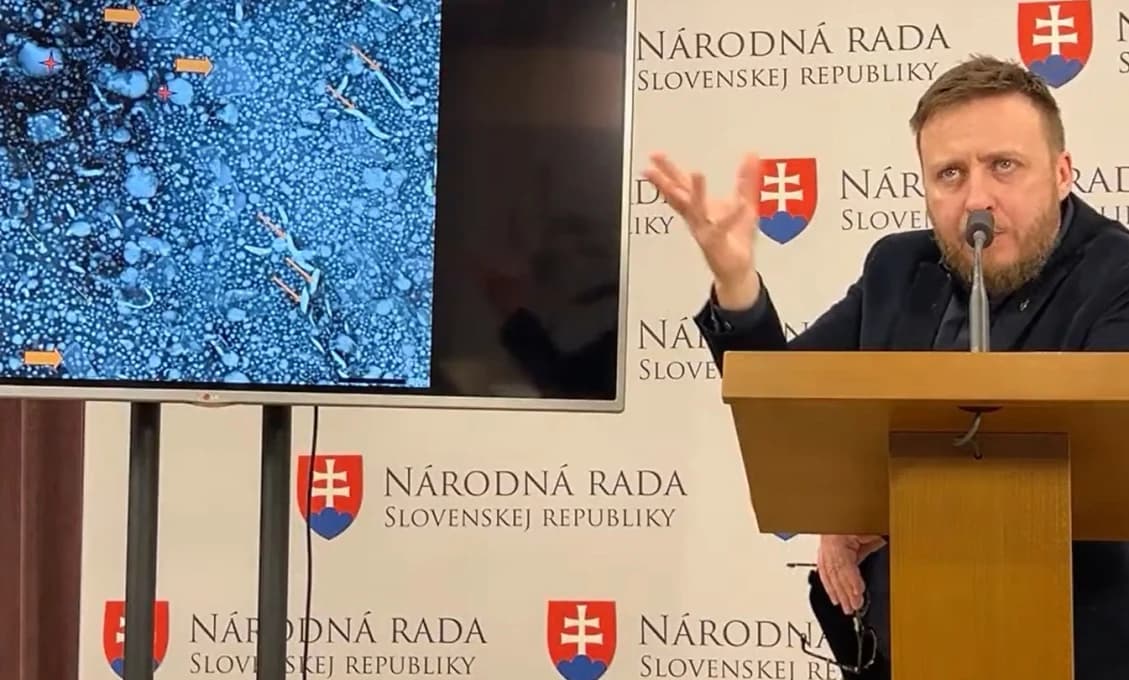 Slovensko pozastavuje nákup vakcín proti COVID-19, Fico čaká na analýzu DNA
