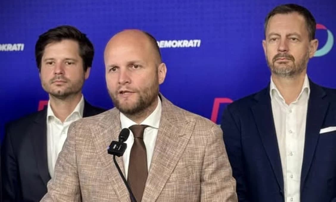 Zúfalý pokus "demokratov" od Naďa rozoštvať Slovensko a Maďarsko