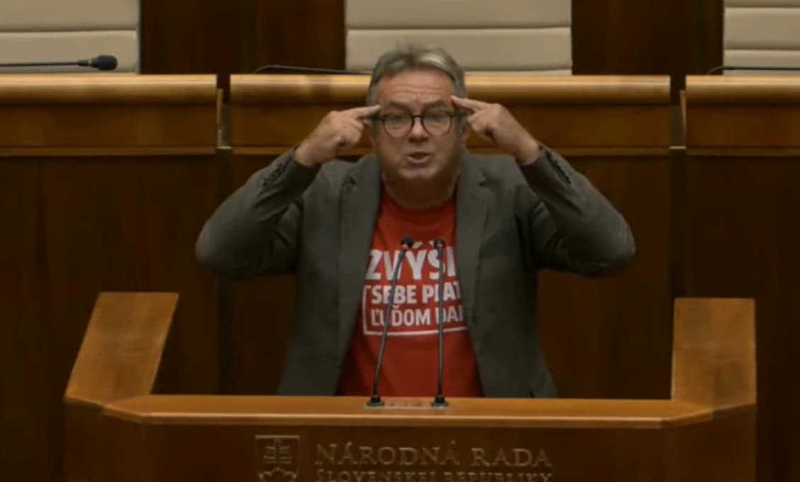 Všetci klamú, len poslanec Pročko je lietadlo