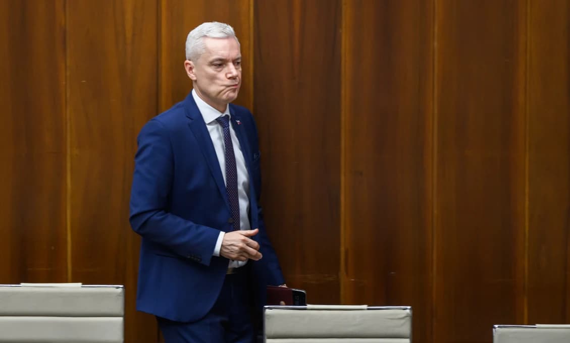 Zmena ústavy sa odkladá? Ferenčák sa nezaprezentuje