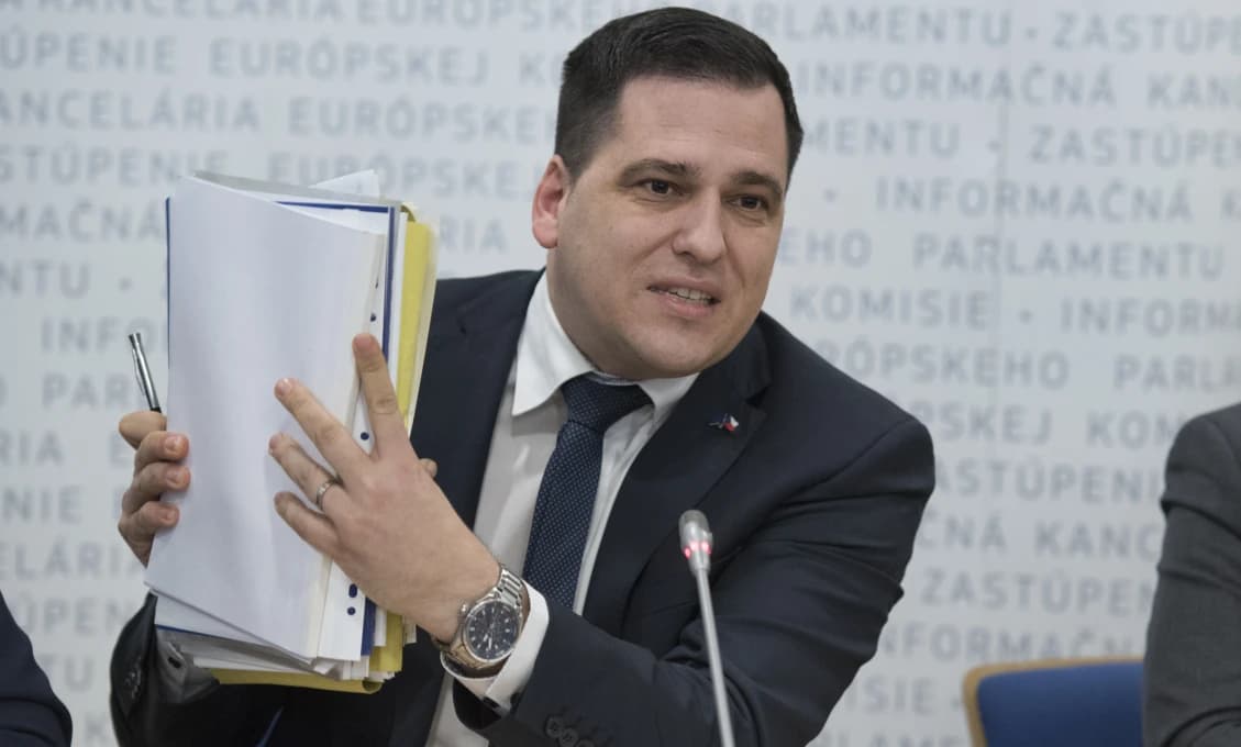 Zdechovský znovu útočí na Slovensko