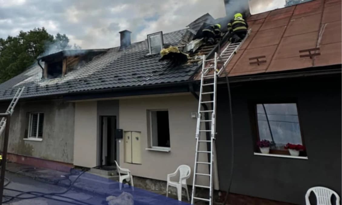 V Kežmarku vyhlásili mimoriadnu situáciu. Horia rodinné domy (VIDEO)