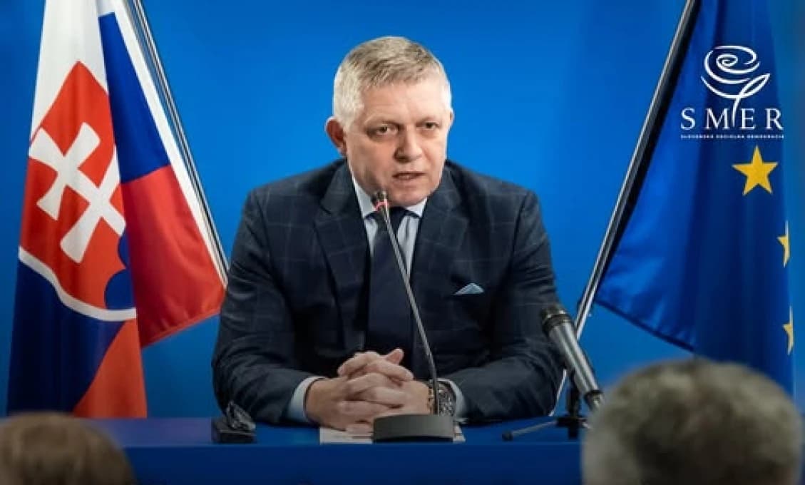 Európania tlieskajú z okien či z balkónov ako prejav vďaky najmä zdravotníkom (VIDEÁ)