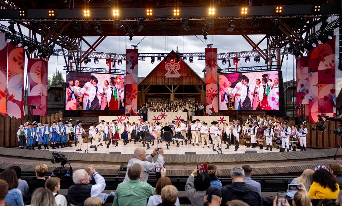 Východná ožíva tradíciou: Zažite folklór srdcom na 70. ročníku najstaršieho festivalu Slovenska!