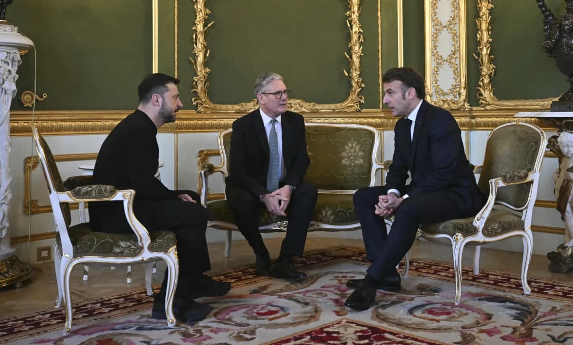 Macron a Starmer z leteckej základne zorganizujú stretnutie „koalície ochotných“