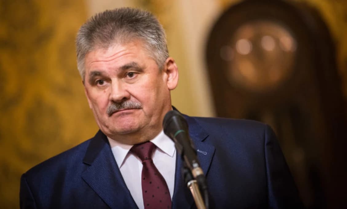 Zase na úkor dôchodcov? Opozícia by zrušila trináste dôchodky!