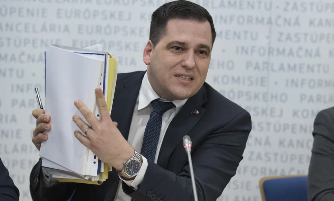 Poslanec Zdechovský opäť šíri klamstvá, komentuje minister Takáč
