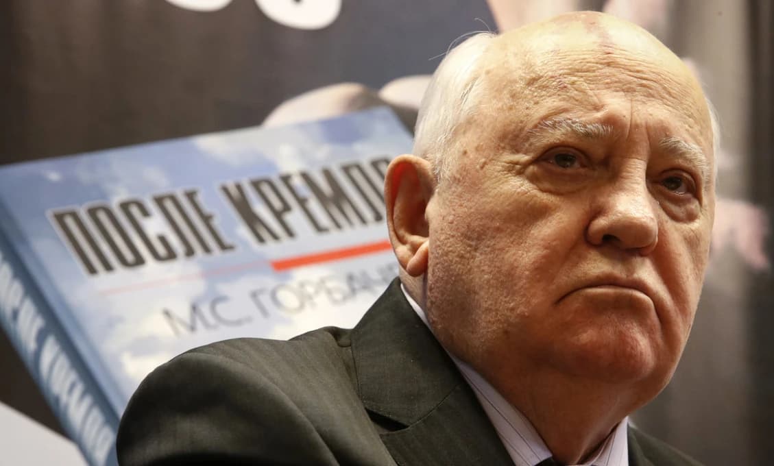 Hokejista Martin Pospíšil naložil Ernestovi Bokrošovi. Spôsob akým pracuje je "úplné blbákovo"