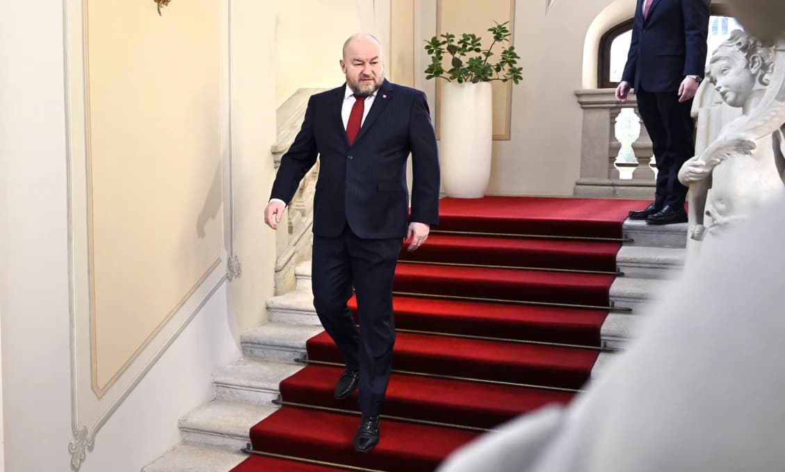Funkcia ministra niekomu prerástla cez hlavu (VIDEO)
