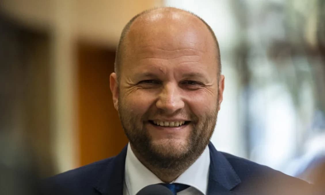„Naď je hrozbou pre Slovensko,“ varuje Anton Hrnko