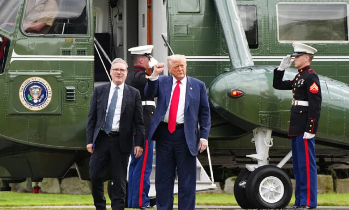 Vrtuľník s Trumpom na palube núdzovo pristál v Británii: Čo je známe o incidente