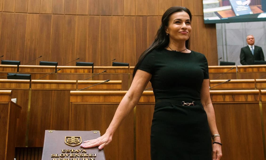 Čavojová pripomenula nákup 15 miliónov vakcín. 340 miliónov skončilo "v Dunaji"!