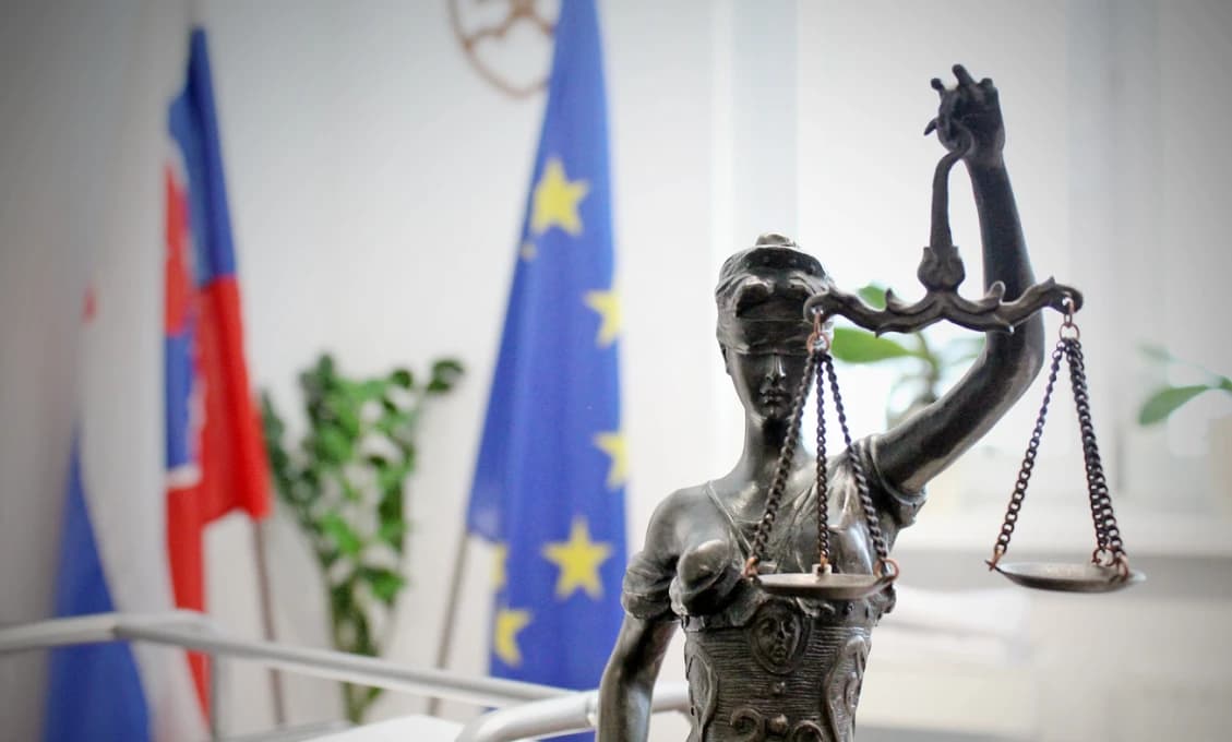 Ministri Spojeného kráľovstva "nepočítajú" s teóriou, že Covid-19 pochádza z laboratória v meste Wu-chan