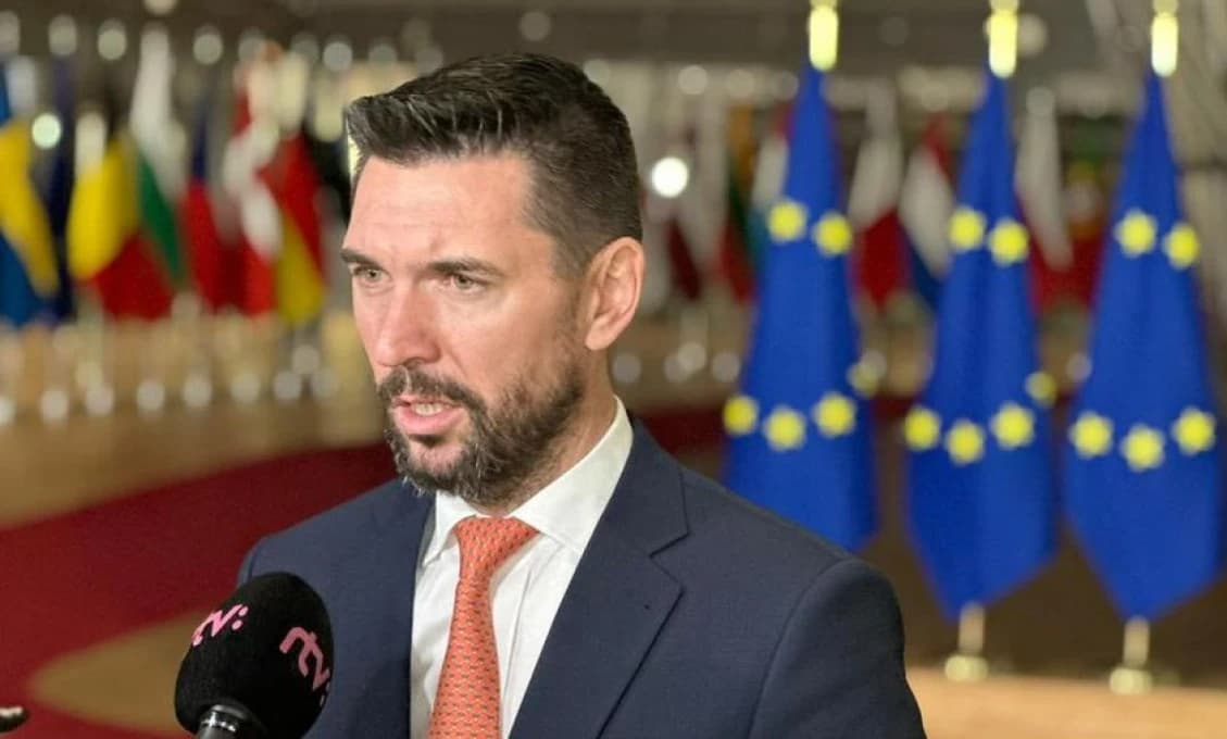 Miesto premiéra v Bruseli bojoval minister Takáč