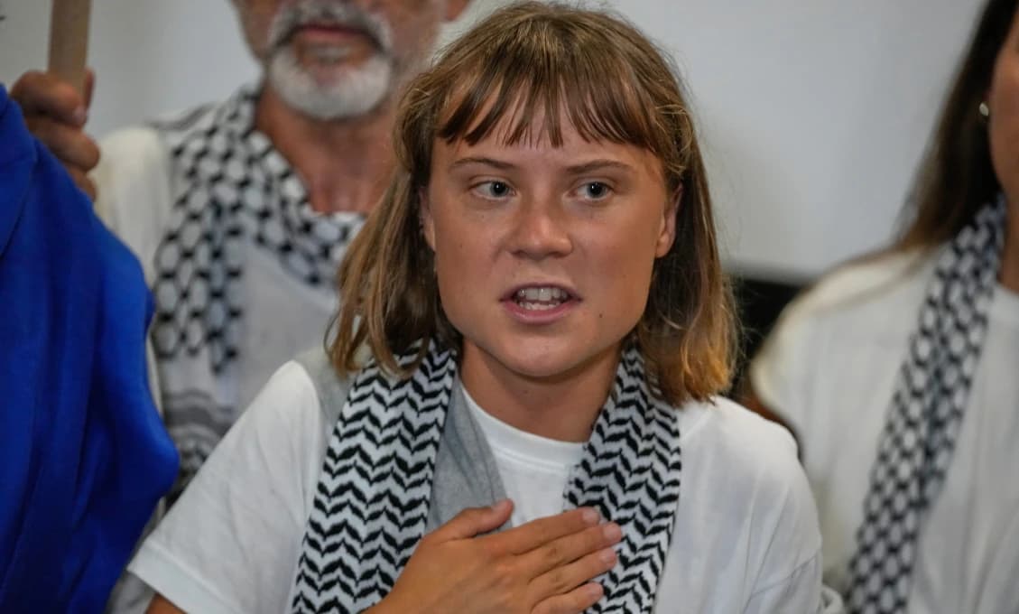 Thunbergová tvrdí, že ju i ďalších aktivistov z flotily Global Sumud mučili