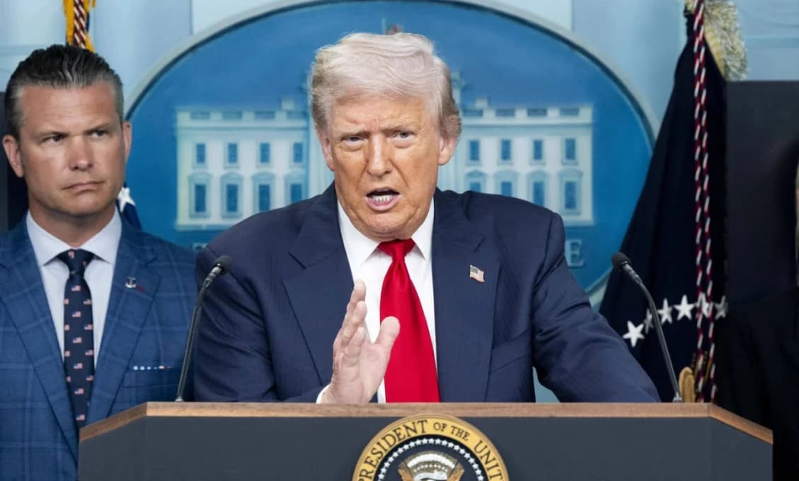 Všetko sa zmenilo presne o polnoci. Trump to urobil