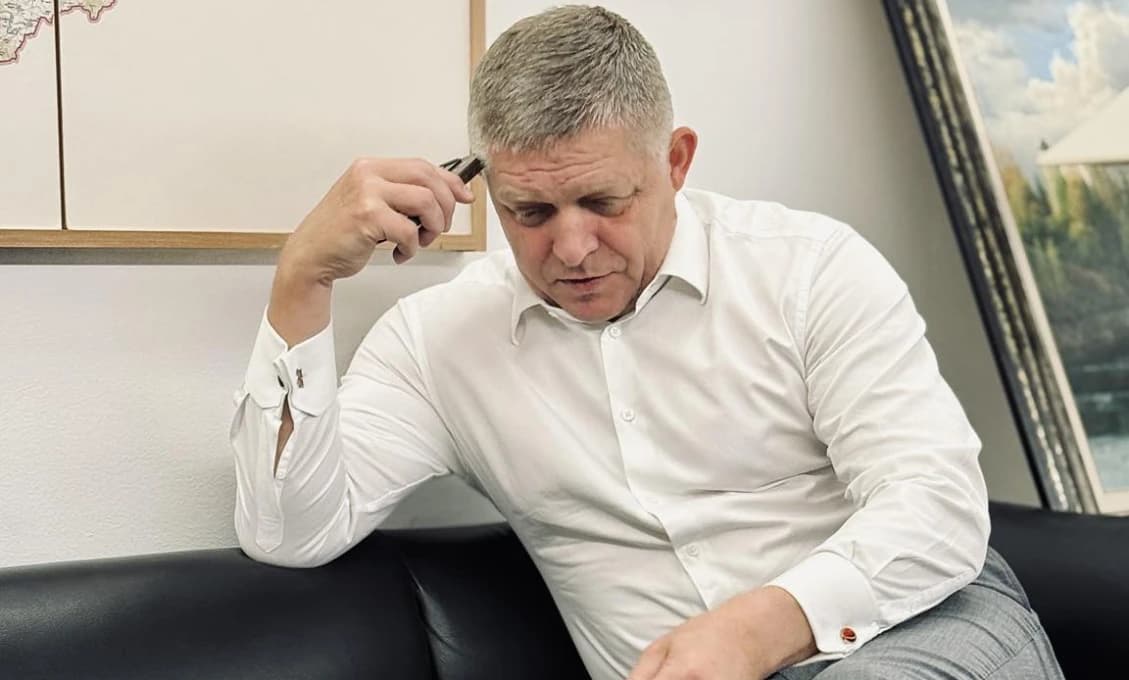 Robert Fico telefonoval s predsedom ER A. Costom