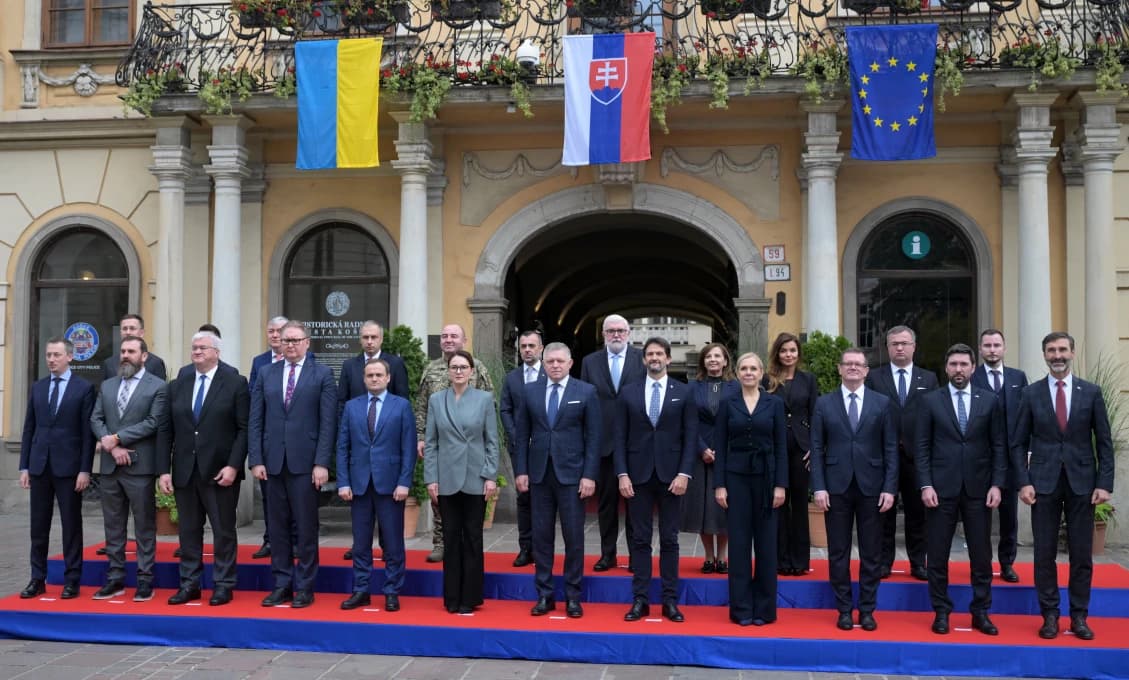 Slovensko odmieta diktát Bruselu o odpájaní od ruského plynu. Blanár v Košiciach rokoval s Ukrajinou o mieri a energetike