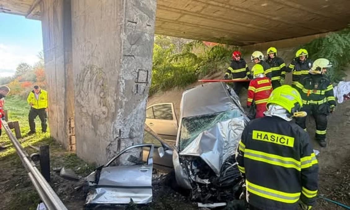 MRAZIVÉ FOTO! ŤAŽKÁ NEHODA na diaľnici: Vyslali záchranárov, hlásia tragické následky