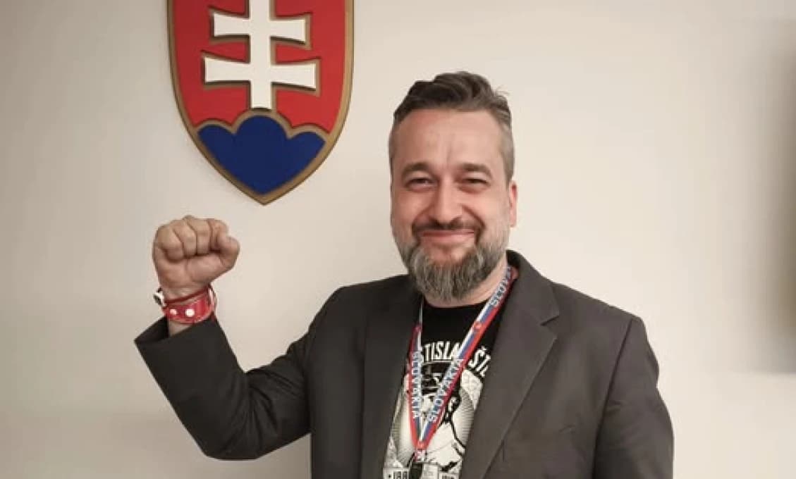 Smerácky podpredseda žiari spokojnosťou: Vítam zrušenie ďalšej pobočky PS (VIDEO)