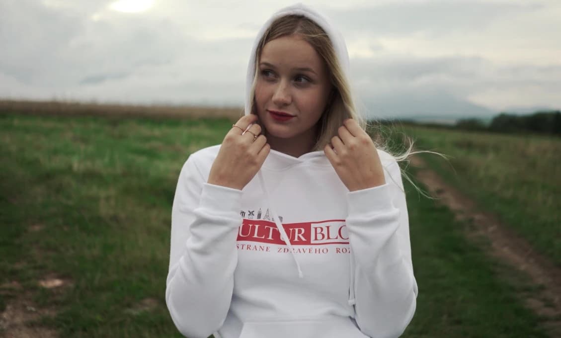 Kto odškodní zmrzačených a zabitých bielych? Lívia varuje pred vládou PS