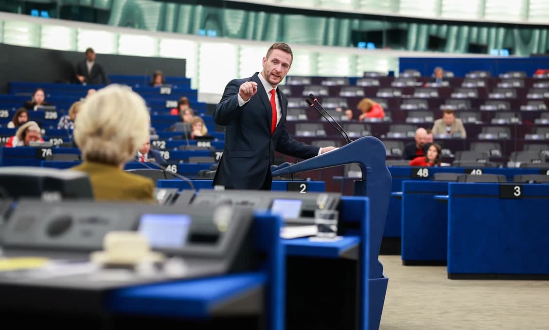 Uhrík v EP: Ste pokrytci, rozdávate peniaze, ktoré nie sú vaše! (VIDEO)