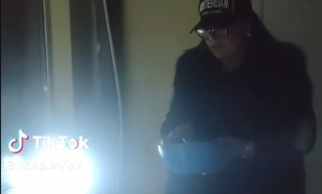 Odesa sa búri. Žijú bez elektriny