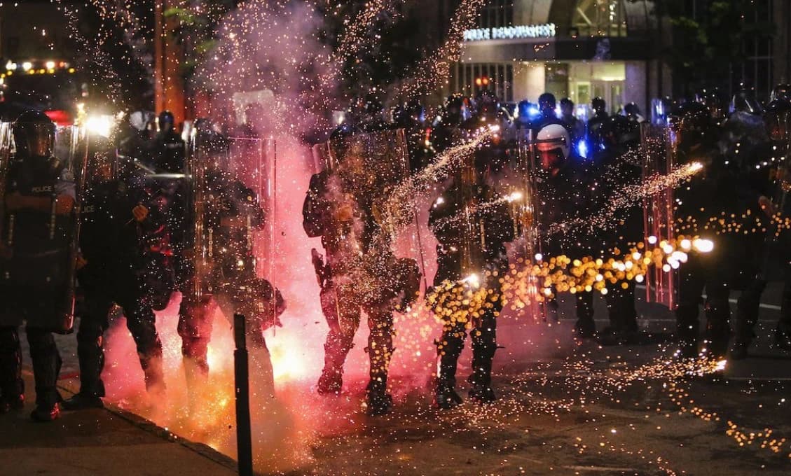 Petardy sú zakázané, zábavnú pyrotechniku možno používať len v presne stanovenom čase