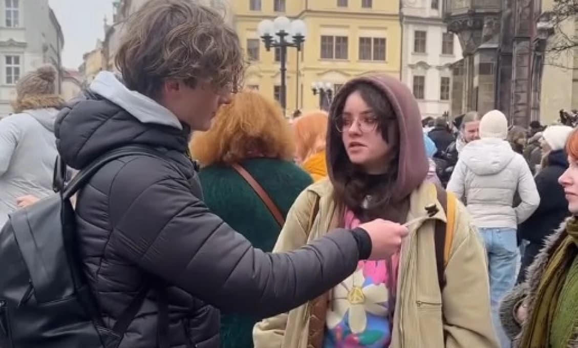 Ochrancovia Pavla majú problém. Nechápu pojem demokracia! (VIDEO)