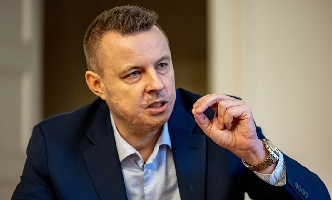 Budeme tomu hovoriť špeciálna vojenská operácia? Rajchl o útokoch USA a Izraela