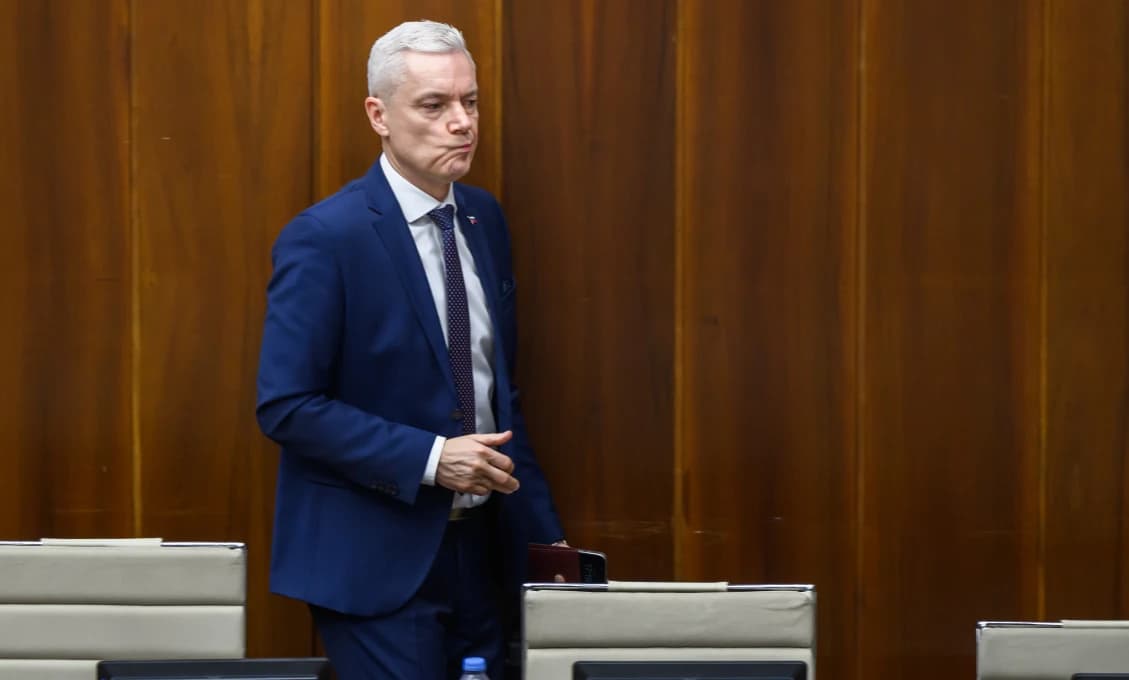 Ferenčák sa necíti viazaný koaličnou zmluvou ani PVV
