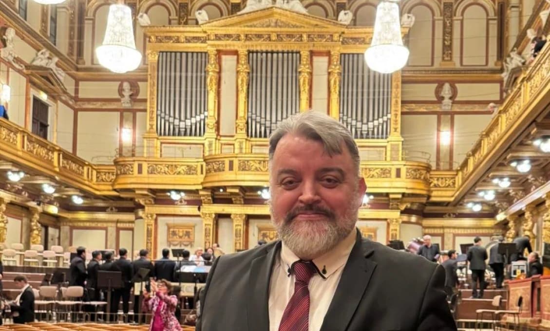 Prekvapenie v štúdiu: Chmelár vyzdvihol pápeža pred politikmi