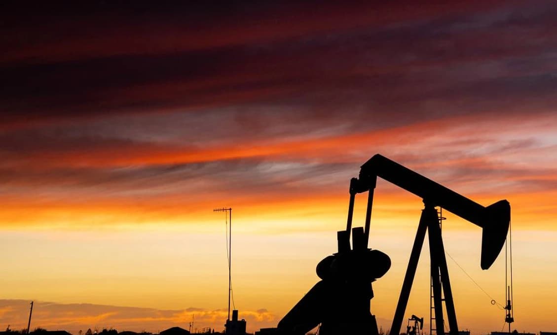 Ropný kartel v pohybe! OPEC+ zvyšuje ťažbu