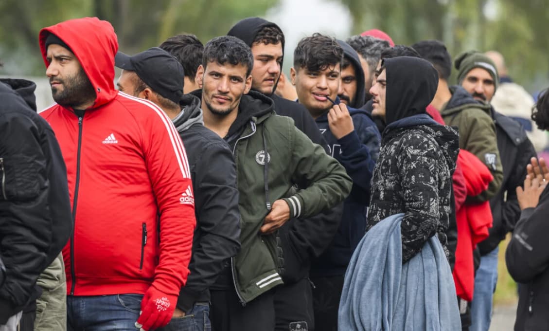 Ani deň neodpracovali a chcú dávky! Nemci zisťujú pravdu o migrantoch