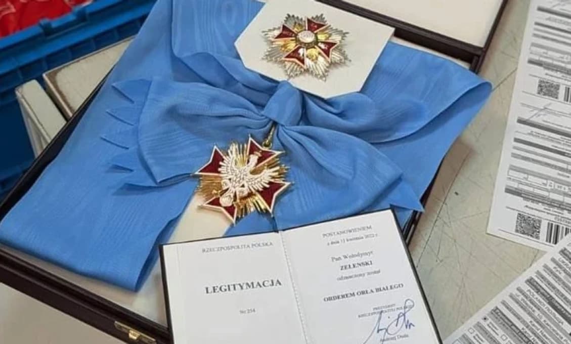 VRÁTIL VYZNAMENANIE! Zelenskyj poslal Nawrockému Rád Bieleho orla poštou