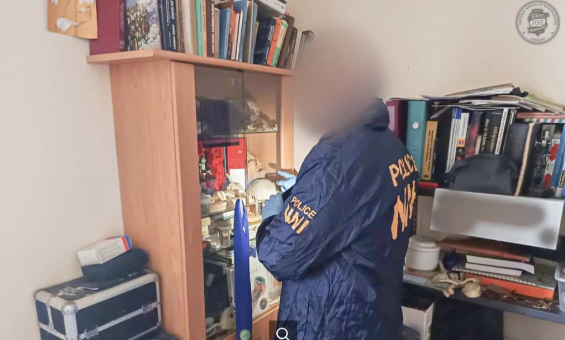 HOROR V BYTE OŠETROVATEĽA! Kradol telá z cintorínov na Slovensku, potom ich jedol